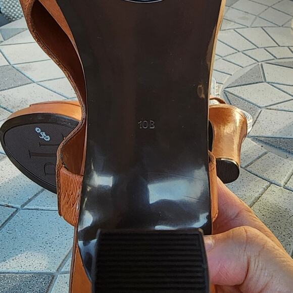 Lauren Ralph Lauren Synthia Cognac Leather Platform Slingback Sandals 10 - Picture 11 of 15